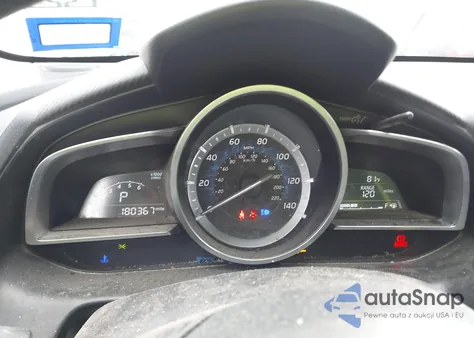 2018 Toyota Yaris Ia z USA, uszkodzony, nr VIN 3MYDLBYV8JY307445